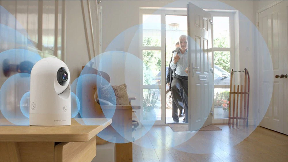 Foscam R8M 8MP 4K Smart AI 360° Auto tracking PTZ WiFi IP Camera - Image 12