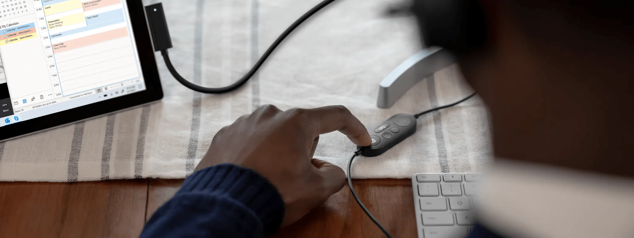 Microsoft Wired Modern USB-C Headset - Image 4