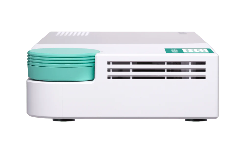 QNAP QSW-308-1C 11-Port 10Gbe Entry Networking Switch - Image 3