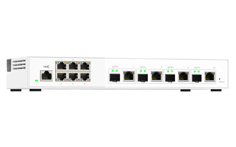 QNAP QSW-M2106-4C 10-Port 2.5/10GbE Managed Switch - Image 2