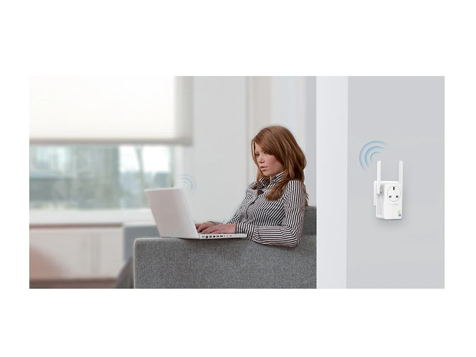 TP-Link TL-WA860RE 300Mbps Wi-Fi Range Extender with AC Passthrough - Image 5