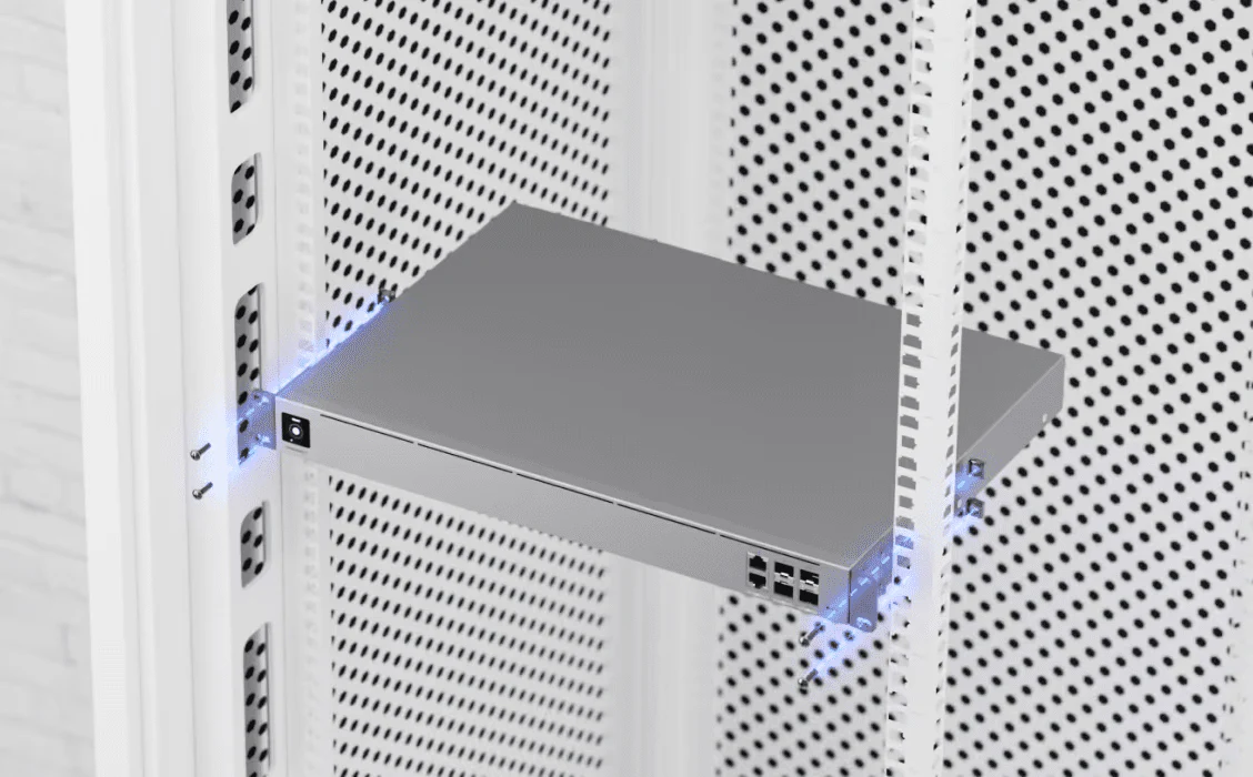Ubiquiti EFG 25G Enterprise Fortress Cloud Gateway Router with Shadow Mode High Availability - Image 8