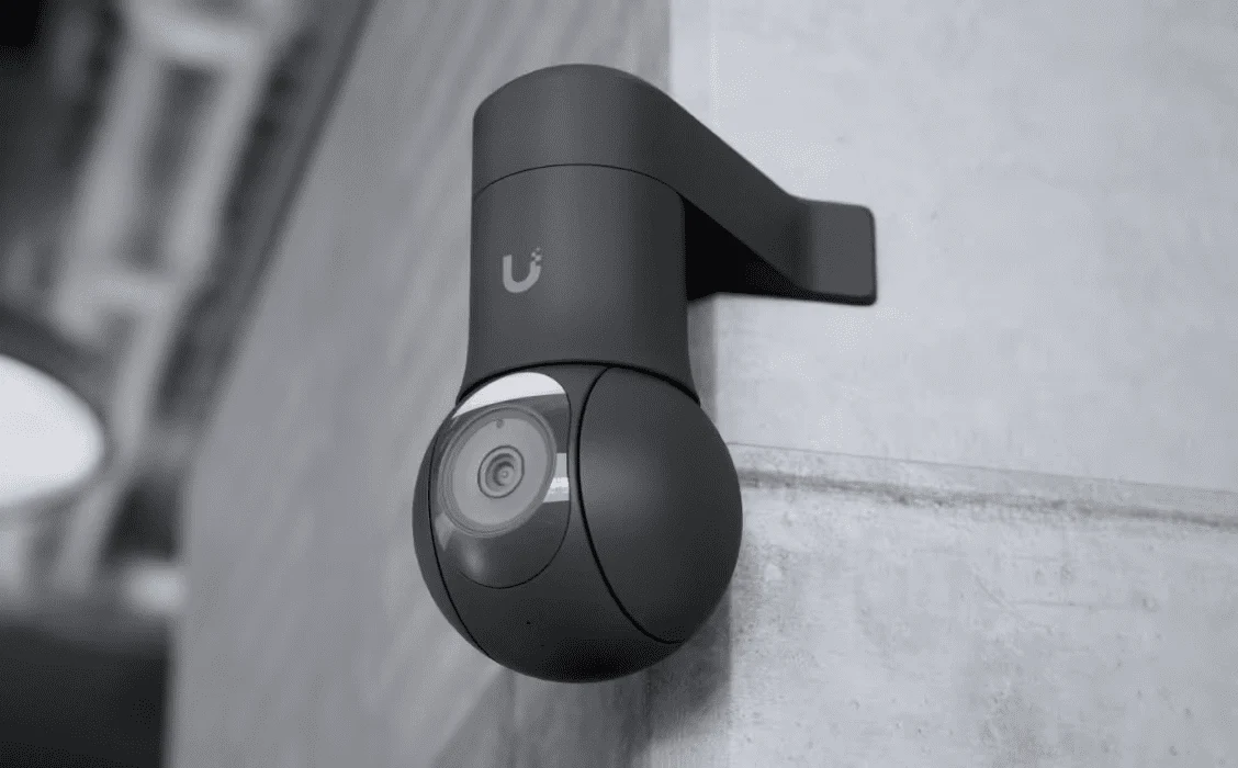 Ubiquiti UACC-G5-PTZ-CM G6/G5 PTZ Corner Mount - Image 17