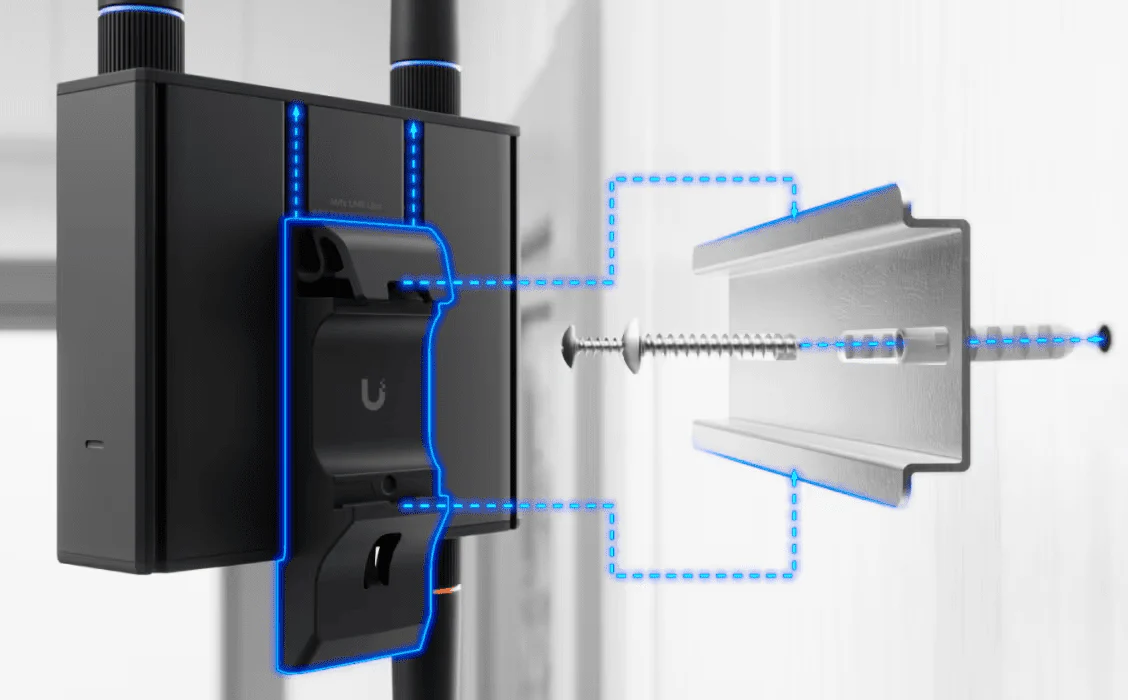 Ubiquiti UMR-Ultra 4G LTE Ultra Compact Mobile Router Ultra - Image 12