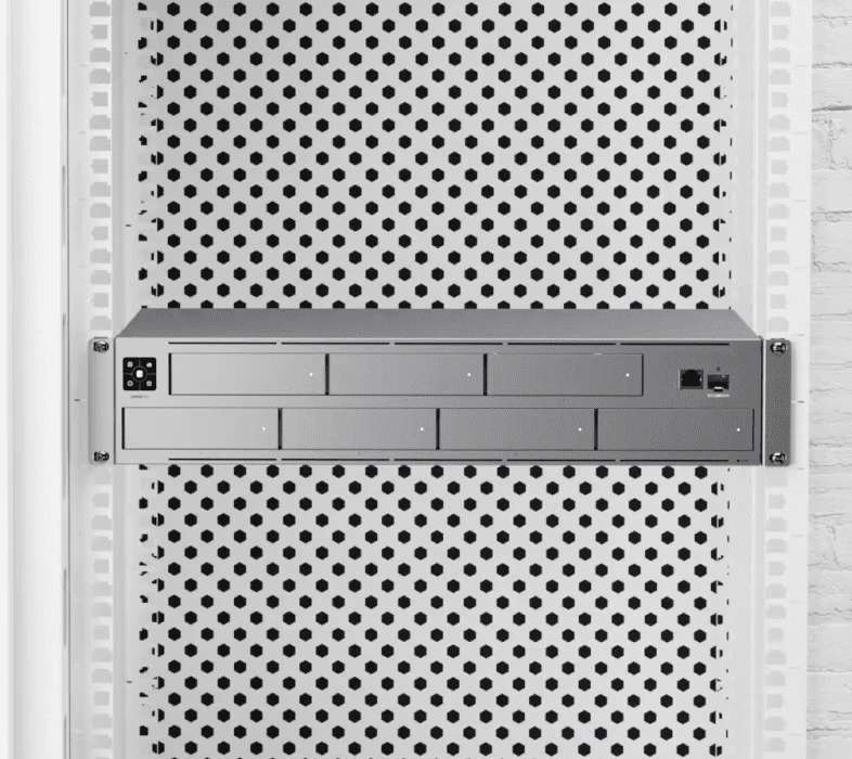 Ubiquiti UNAS-Pro UNAS Pro 7-Bay Rackmount NAS - Image 7